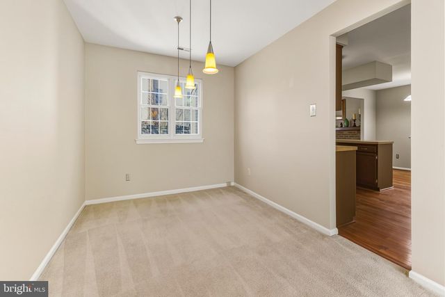 300 WINDSOR LN, Marlton, NJ 08053