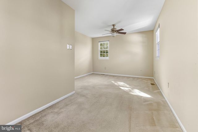 300 WINDSOR LN, Marlton, NJ 08053