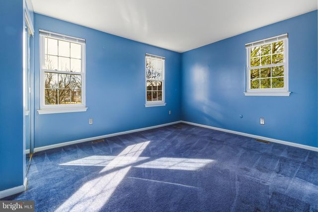 300 WINDSOR LN, Marlton, NJ 08053