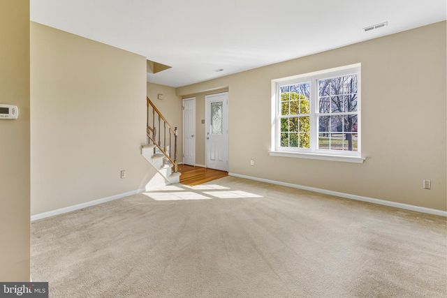 300 WINDSOR LN, Marlton, NJ 08053