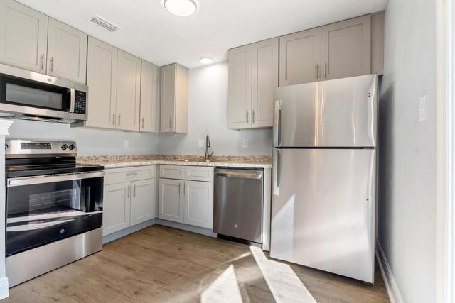 2853 Villamore Avenue, Tallahassee, FL 32310