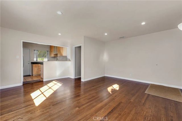 17455 Bullock Street, Encino, CA 91316