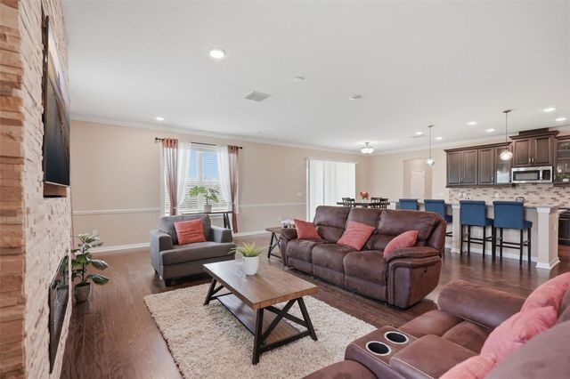 9307 PARISIAN COURT, Seffner, FL 33584