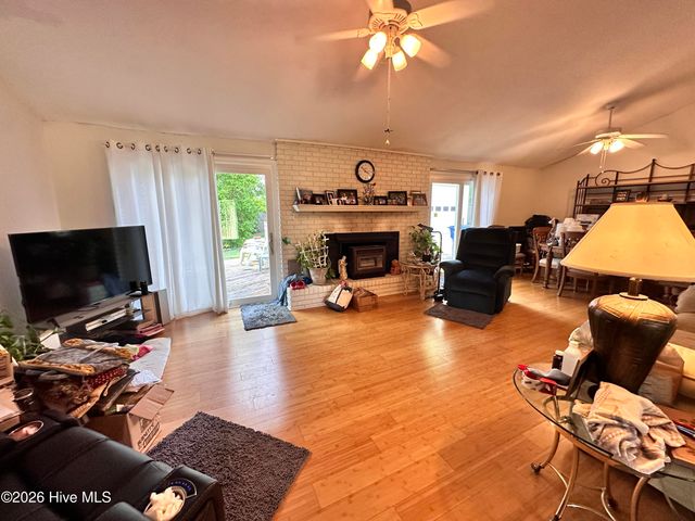 218 Pamlico Drive, Washington, NC 27889