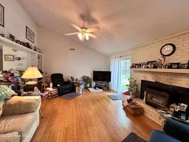 218 Pamlico Drive, Washington, NC 27889