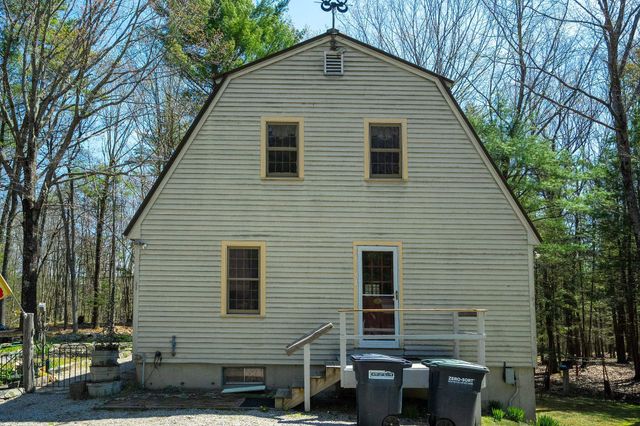 23 Devon Drive, Danville, NH 03819