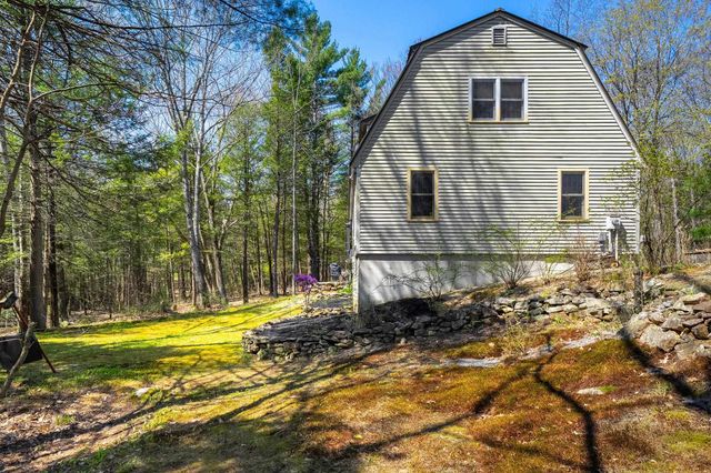 23 Devon Drive, Danville, NH 03819
