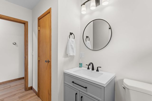 29 Devco Drive, Manchester, NH 03103