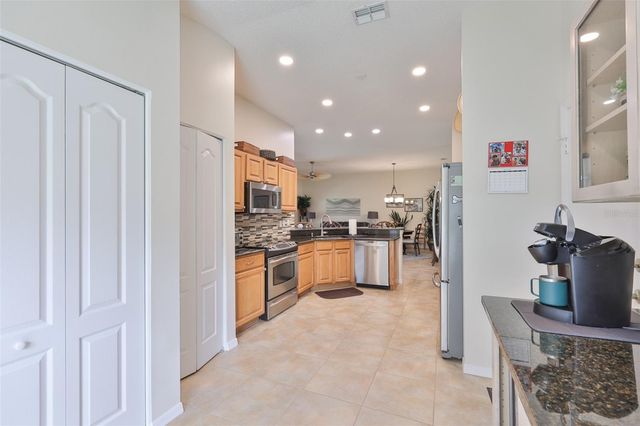 2261 BROOKFIELD GREENS CIRCLE, Sun City Center, FL 33573