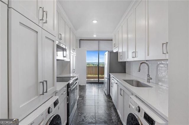 2575 Peachtree Road NE 22A, Atlanta, GA 30305