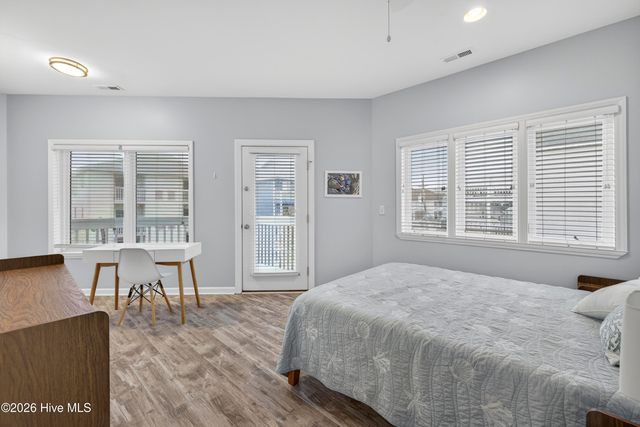 615 N Carolina Beach Avenue N Unit A, Carolina Beach, NC 28428