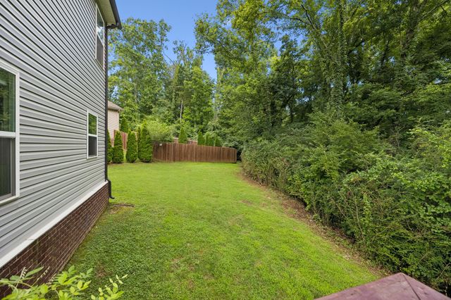 1070 Daniel Ln, Spring Hill, TN 37174