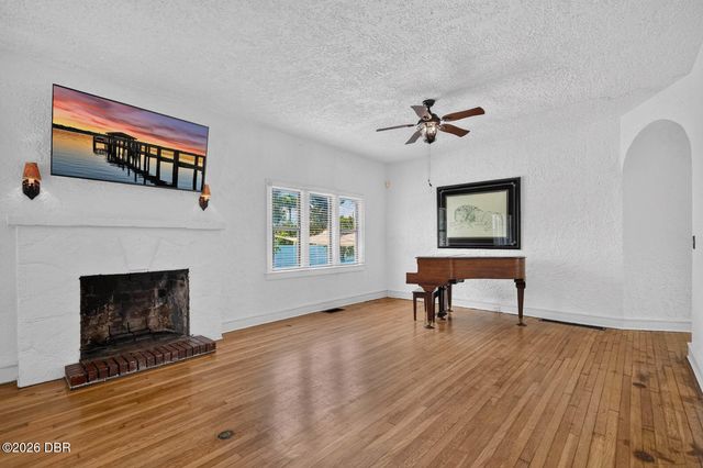 27 Ormond Shores Drive, Ormond Beach, FL 32176