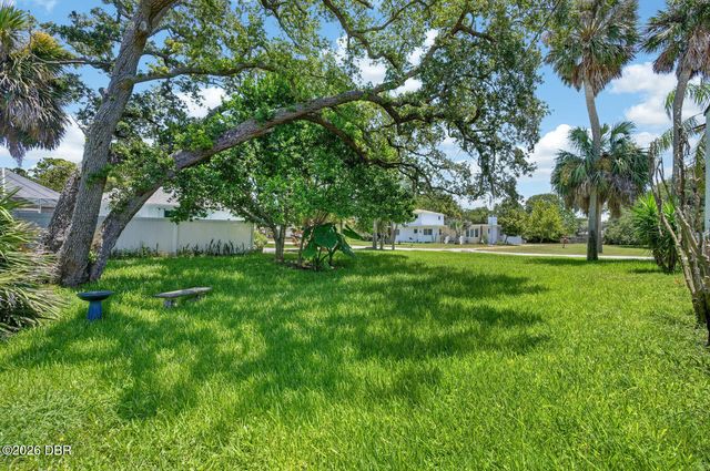 27 Ormond Shores Drive, Ormond Beach, FL 32176