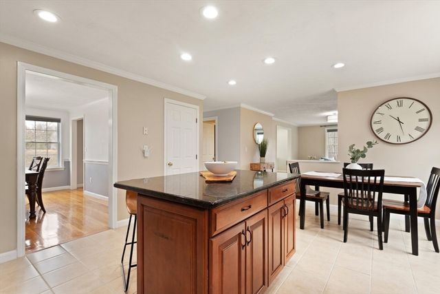 102 Russells Way, Westford, MA 01886