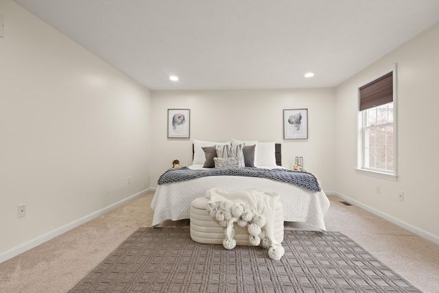 102 Russells Way, Westford, MA 01886