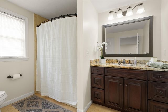 102 Russells Way, Westford, MA 01886