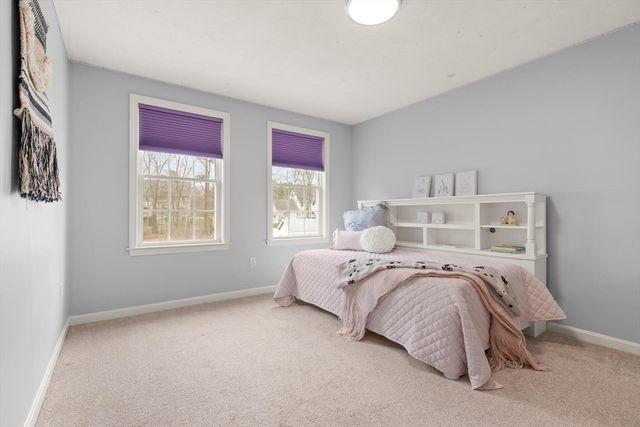 102 Russells Way, Westford, MA 01886