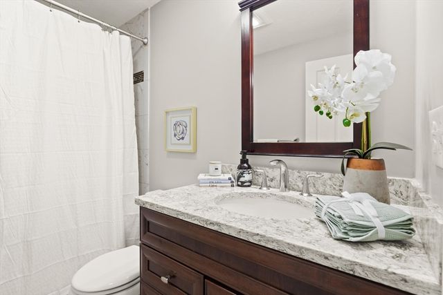 102 Russells Way, Westford, MA 01886