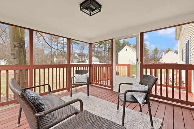102 Russells Way, Westford, MA 01886