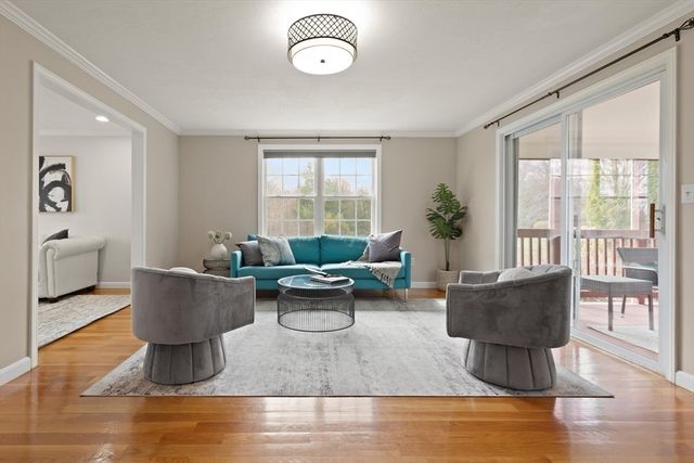 102 Russells Way, Westford, MA 01886