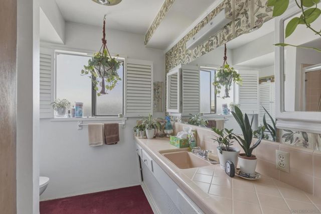 2460 56Th St, San Diego, CA 92105