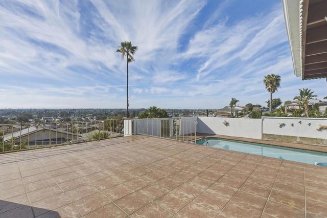 2460 56Th St, San Diego, CA 92105