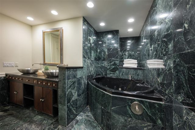 1111 RITZ CARLTON DRIVE 1205, Sarasota, FL 34236