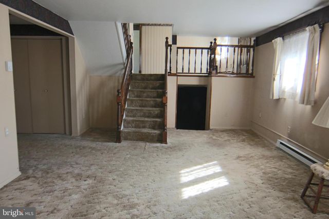 4856 SPRINGTOP DR, Harrisburg, PA 17111