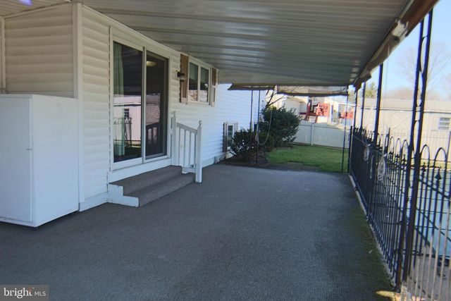 4856 SPRINGTOP DR, Harrisburg, PA 17111