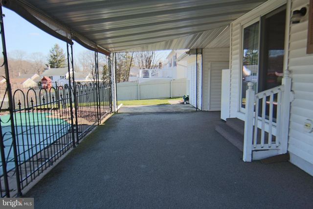 4856 SPRINGTOP DR, Harrisburg, PA 17111