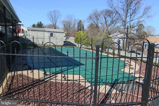 4856 SPRINGTOP DR, Harrisburg, PA 17111