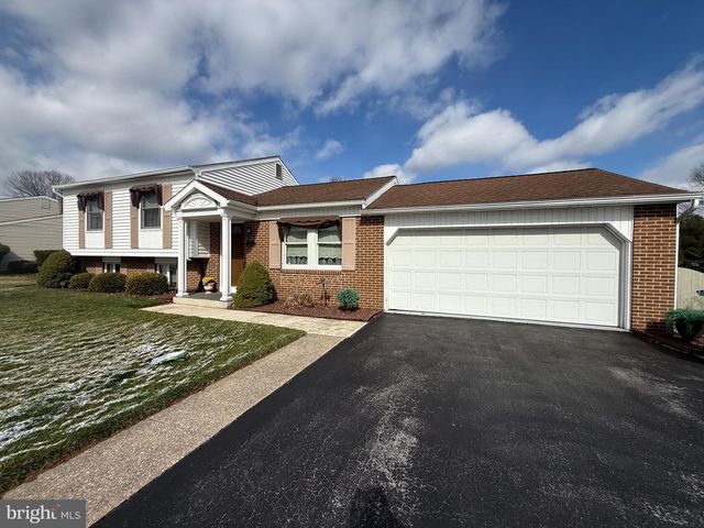 4856 SPRINGTOP DR, Harrisburg, PA 17111