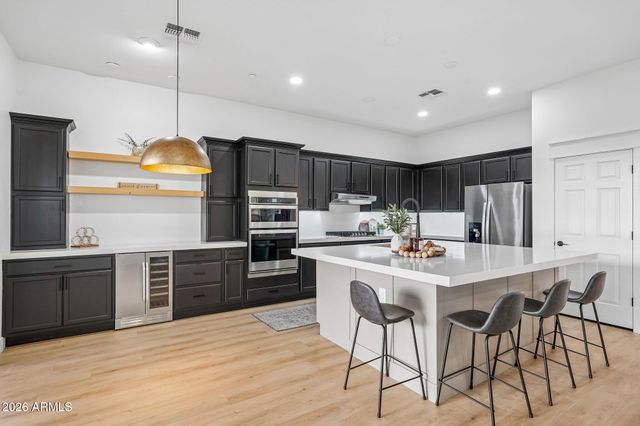 40614 N HARBOUR TOWN Court, Anthem, AZ 85086