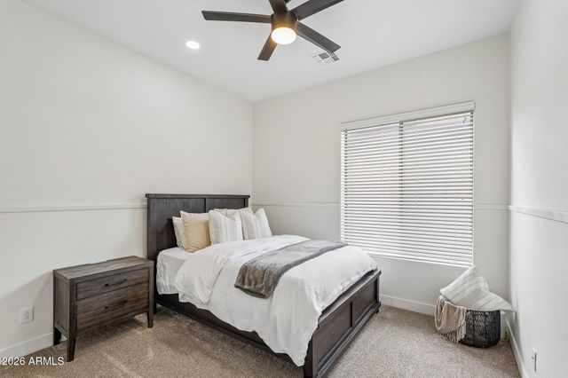 40614 N HARBOUR TOWN Court, Anthem, AZ 85086