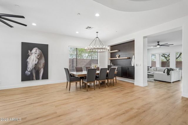 40614 N HARBOUR TOWN Court, Anthem, AZ 85086