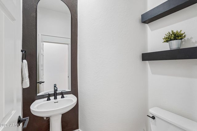 40614 N HARBOUR TOWN Court, Anthem, AZ 85086