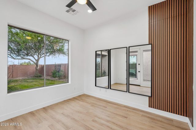 40614 N HARBOUR TOWN Court, Anthem, AZ 85086
