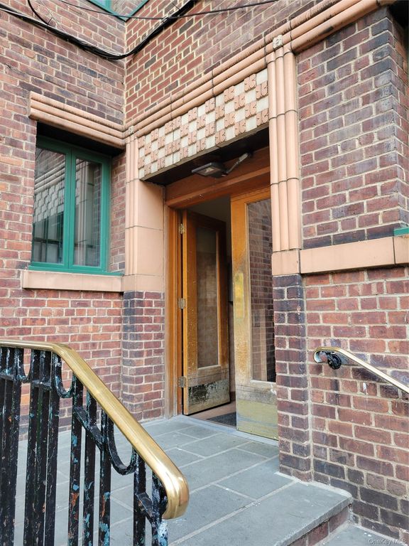1503 Metropolitan Avenue 2F, Bronx, NY 10462 — exterior
