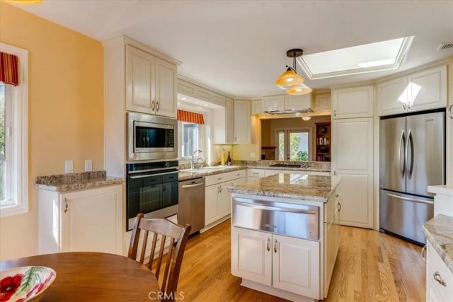 1674 La Vineda Court, San Luis Obispo, CA 93401