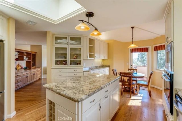 1674 La Vineda Court, San Luis Obispo, CA 93401