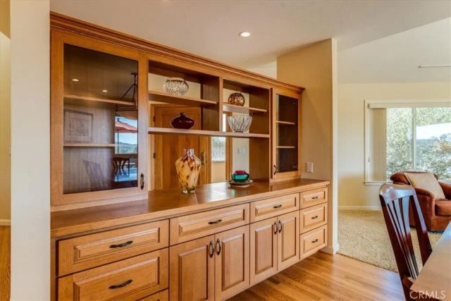 1674 La Vineda Court, San Luis Obispo, CA 93401