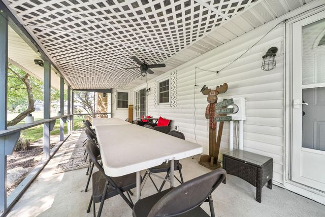 169 Needles Drive SW, Pataskala, OH 43062