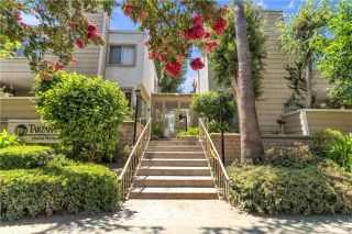 18408 Hatteras 44, Tarzana, CA 91356