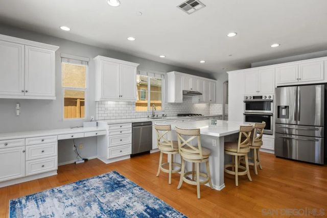 3669 Lake Park Road, Fallbrook, CA 92028