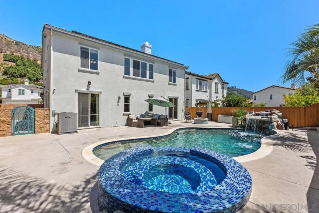 3669 Lake Park Road, Fallbrook, CA 92028
