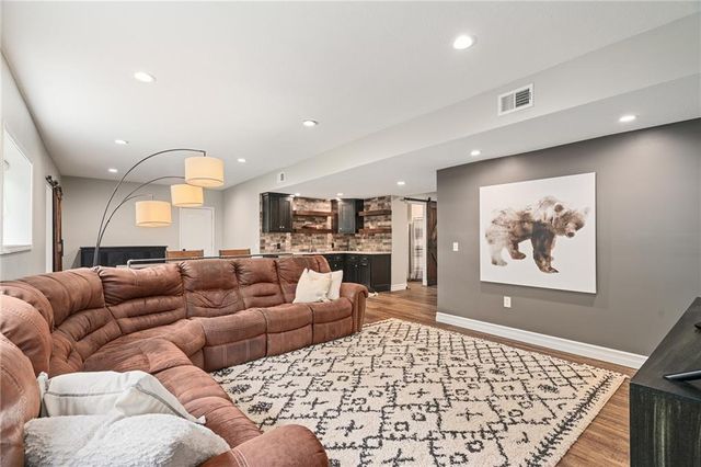 304 Shoreline Drive, Louisburg, KS 66053