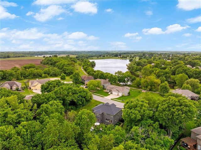 304 Shoreline Drive, Louisburg, KS 66053