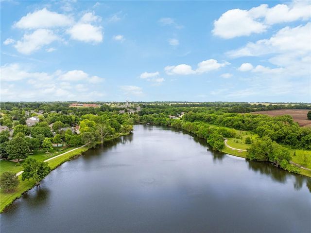 304 Shoreline Drive, Louisburg, KS 66053
