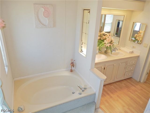 16168 Baton Rouge CT, Fort Myers, FL 33908